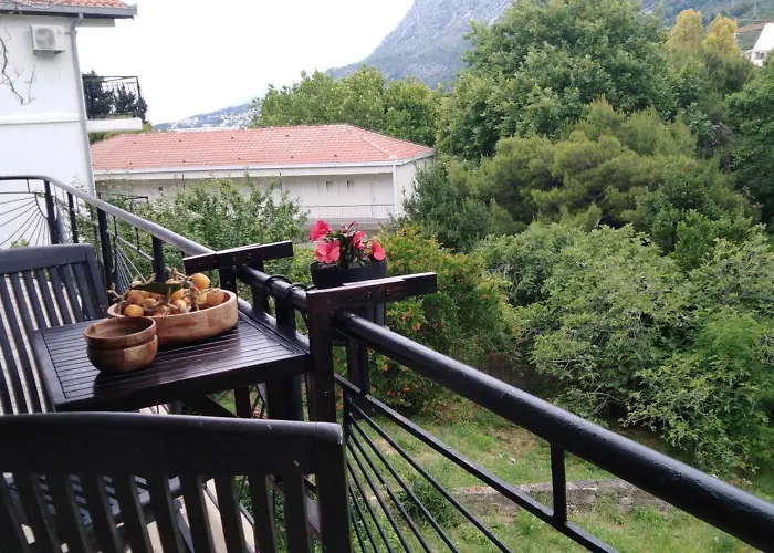 Victoria Gradac (Split-Dalmatia)